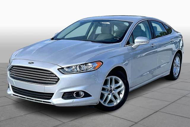 2016 Ford Fusion SE FWD photo