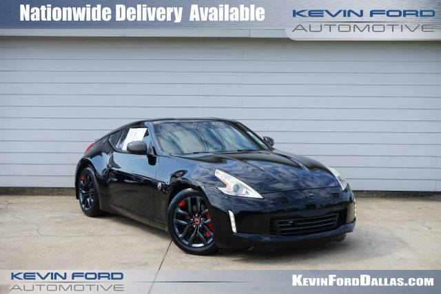 2016 Nissan 370Z Touring RWD photo