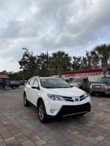2015 Toyota RAV4 XLE FWD photo