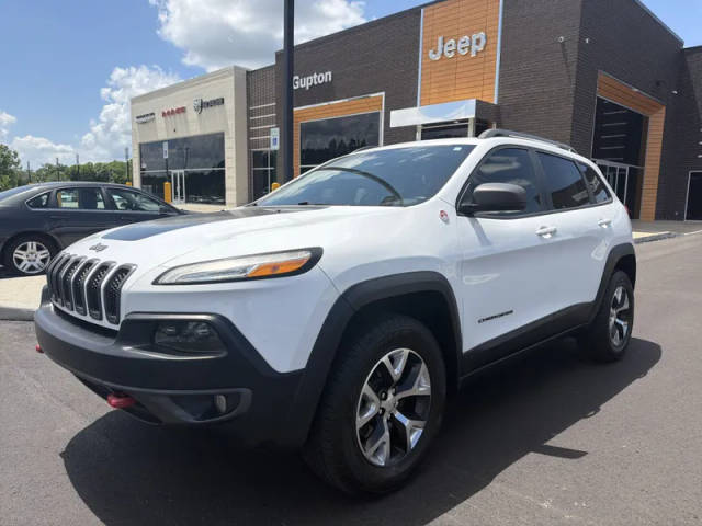 2016 Jeep Cherokee Trailhawk 4WD photo