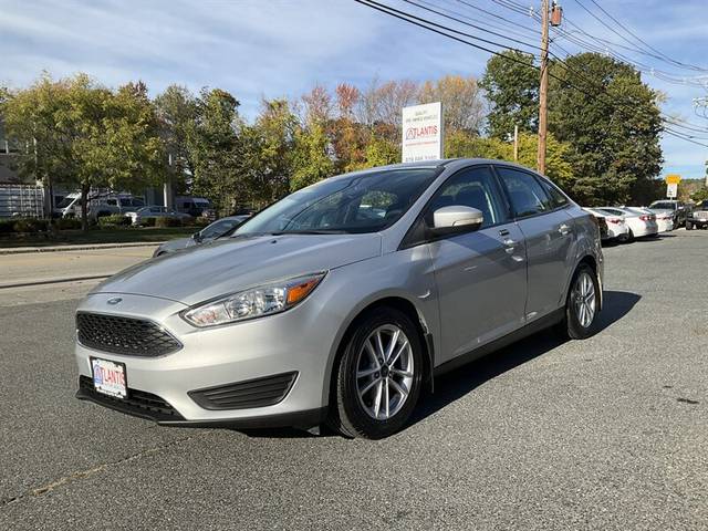 2016 Ford Focus SE FWD photo