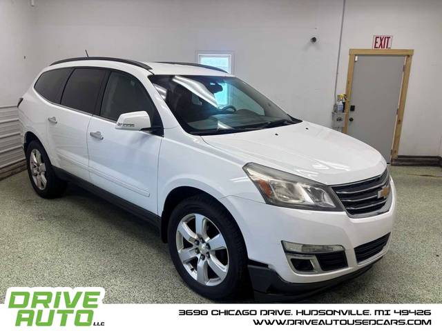 2016 Chevrolet Traverse LT FWD photo