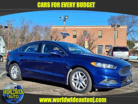 2016 Ford Fusion SE FWD photo