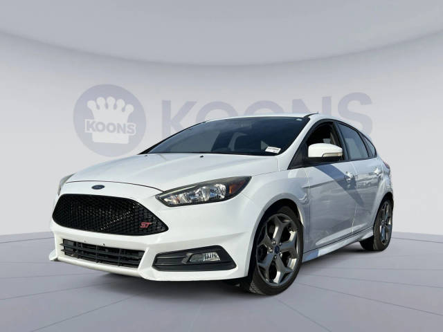 2016 Ford Focus ST FWD photo