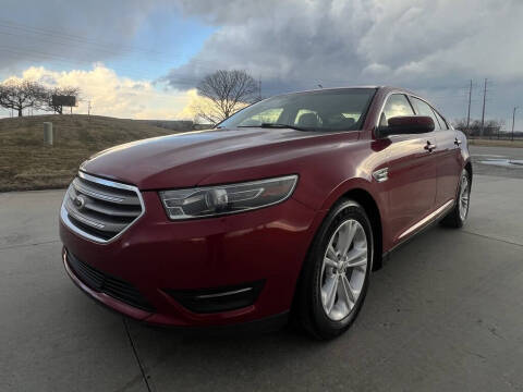 2015 Ford Taurus SEL AWD photo