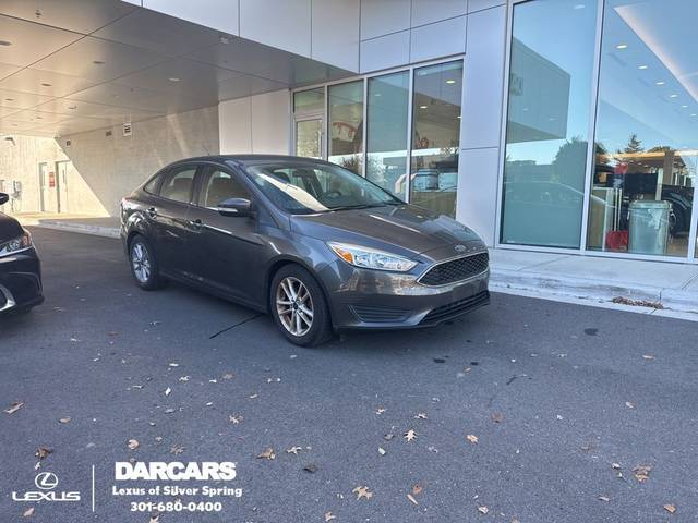 2016 Ford Focus SE FWD photo