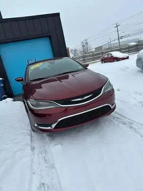 2016 Chrysler 200 Limited FWD photo