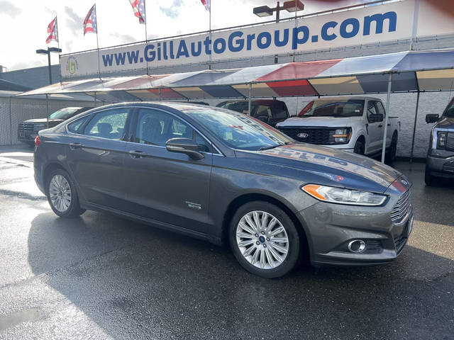 2016 Ford Fusion Energi SE Luxury FWD photo