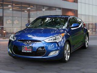 2016 Hyundai Veloster FWD photo