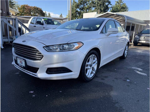 2016 Ford Fusion SE FWD photo