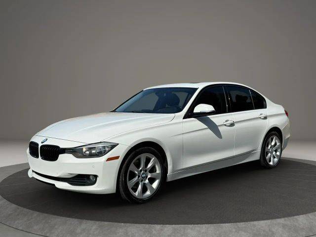 2015 BMW 3 Series 320i RWD photo