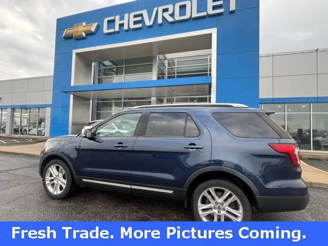 2016 Ford Explorer XLT 4WD photo