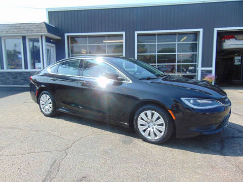 2016 Chrysler 200 LX FWD photo