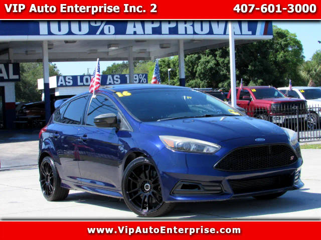 2016 Ford Focus ST FWD photo