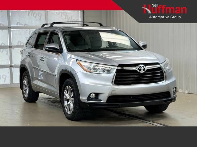 2015 Toyota Highlander XLE AWD photo