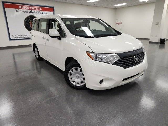 2015 Nissan Quest S FWD photo