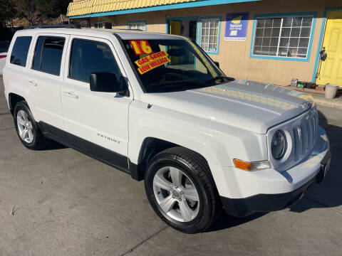 2016 Jeep Patriot Sport FWD photo