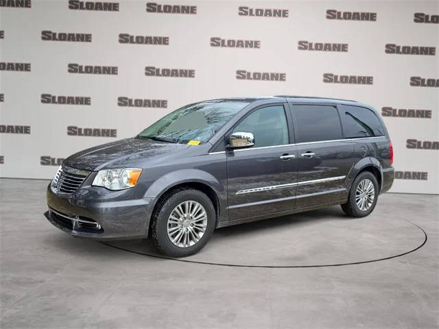 2016 Chrysler Town and Country Touring-L Anniversary Edition FWD photo
