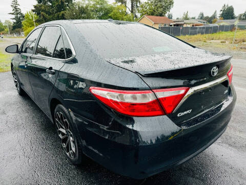 2016 Toyota Camry XSE FWD photo