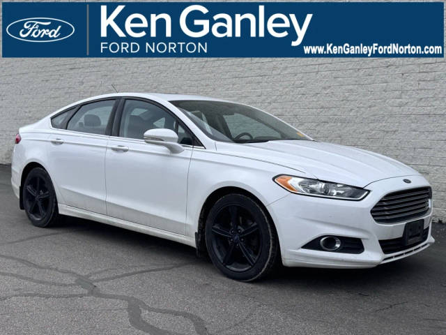 2016 Ford Fusion SE FWD photo