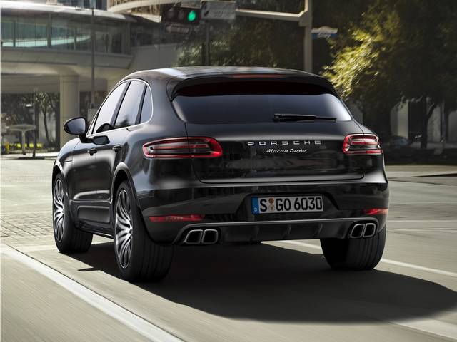 2016 Porsche Macan Turbo AWD photo