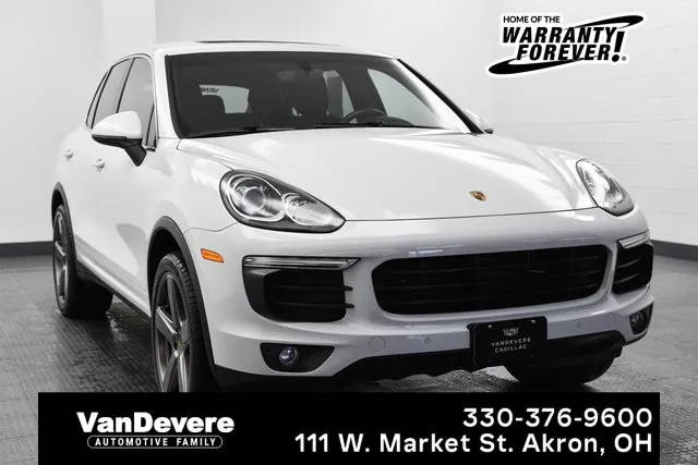 2016 Porsche Cayenne  AWD photo