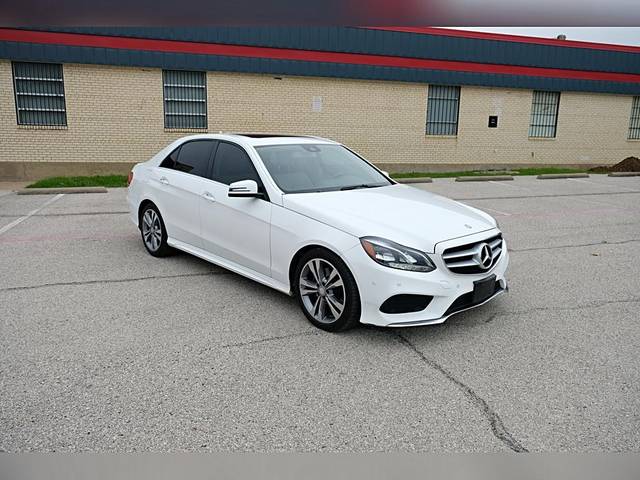 2016 Mercedes-Benz E-Class E 350 Sport RWD photo