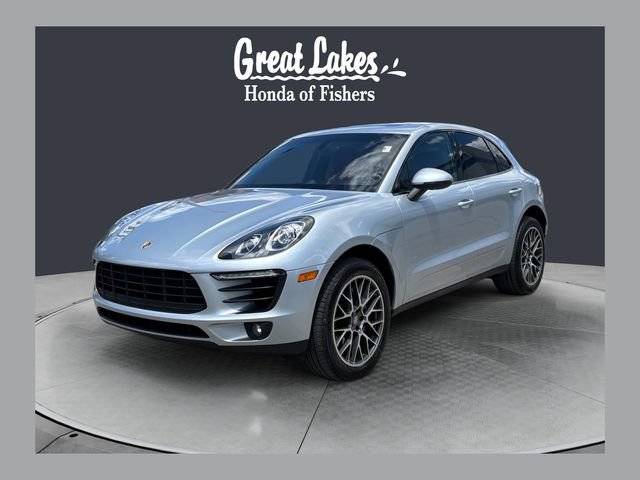 2016 Porsche Macan S AWD photo