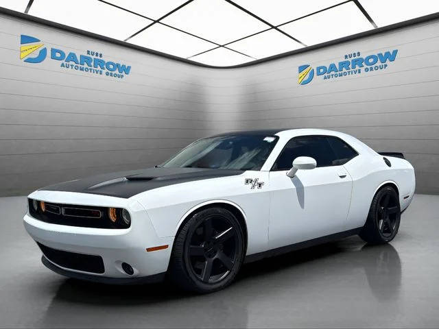 2016 Dodge Challenger R/T Plus RWD photo
