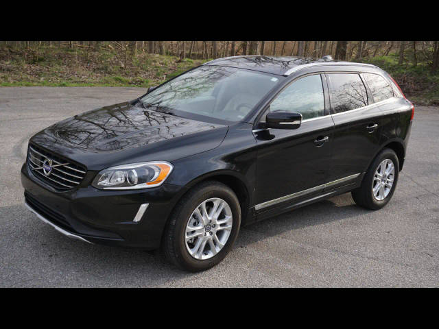 2015 Volvo XC60 T5 Platinum AWD photo