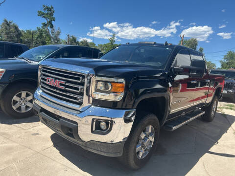 2015 GMC Sierra 2500HD SLT 4WD photo