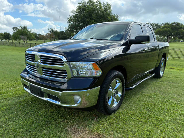 2016 Ram 1500 Lone Star RWD photo
