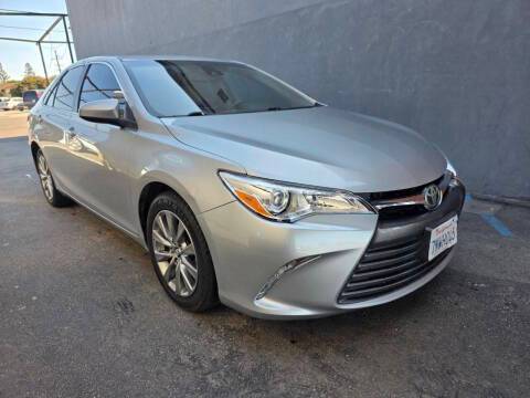 2016 Toyota Camry XLE FWD photo