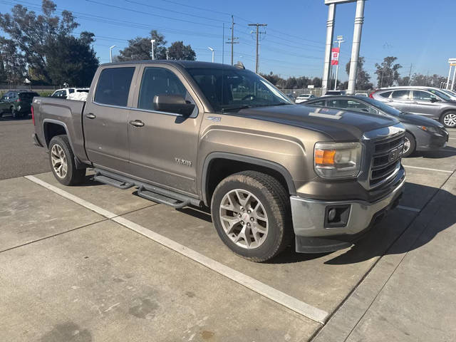 2015 GMC Sierra 1500 SLE 4WD photo