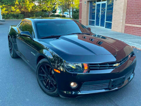 2015 Chevrolet Camaro LT RWD photo