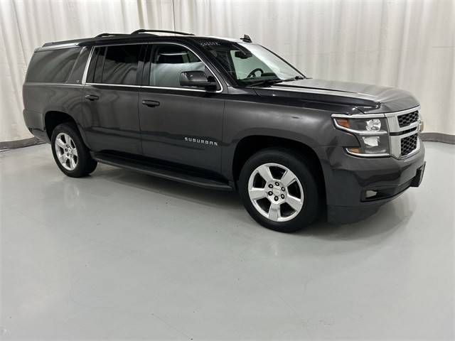 2016 Chevrolet Suburban LT 4WD photo