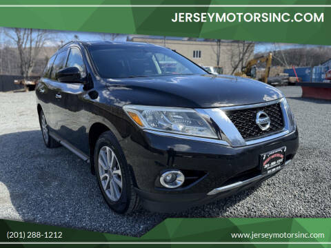 2015 Nissan Pathfinder SV 4WD photo