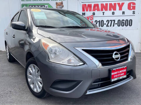 2016 Nissan Versa S FWD photo
