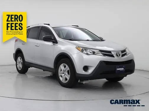 2015 Toyota RAV4 LE FWD photo