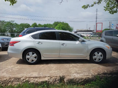 2015 Nissan Altima 2.5 S FWD photo