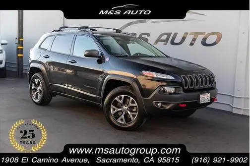 2016 Jeep Cherokee Trailhawk 4WD photo