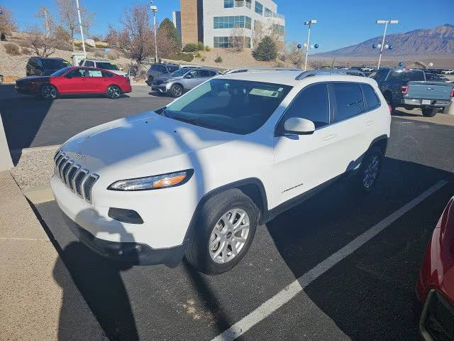 2016 Jeep Cherokee Latitude 4WD photo