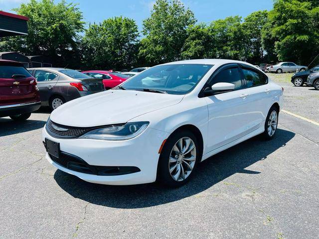 2016 Chrysler 200 S FWD photo