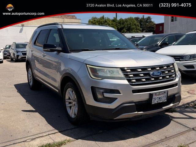 2016 Ford Explorer XLT FWD photo