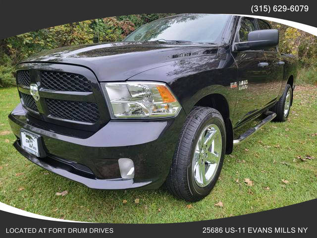 2016 Ram 1500 Express 4WD photo