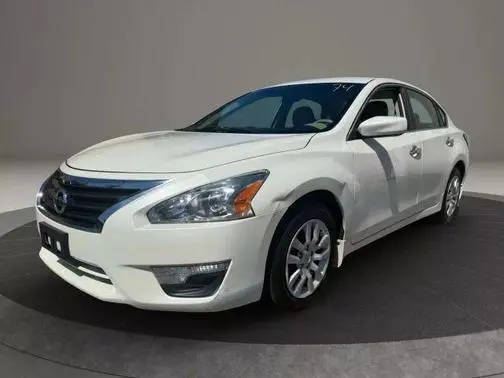 2015 Nissan Altima 2.5 S FWD photo