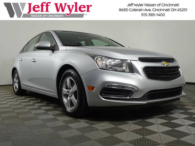 2016 Chevrolet Cruze LT FWD photo