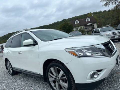 2015 Nissan Pathfinder Platinum 4WD photo