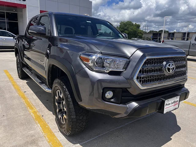 2016 Toyota Tacoma TRD Off Road 4WD photo