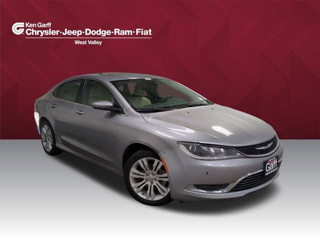 2016 Chrysler 200 Limited FWD photo